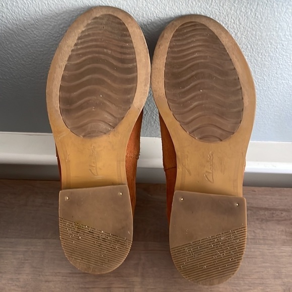 CLARKS Women's Edenvale Page Fashion Suede Leather Boots Size 7.5 Side Gore - Picture 7 of 11